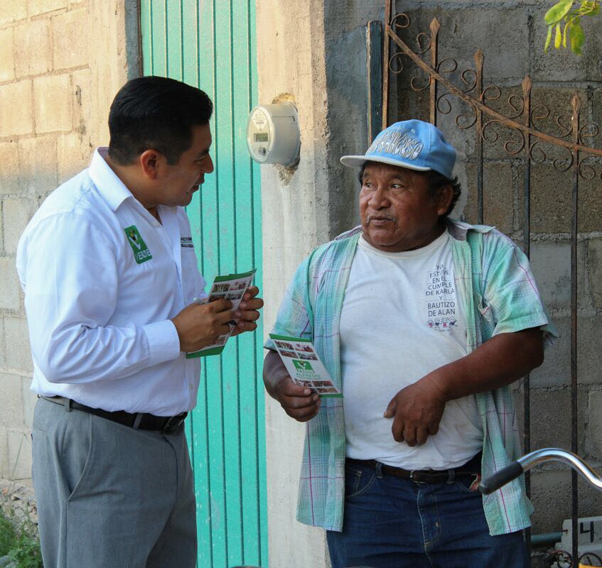 Alfredo Fernández convence cada día más Valladolid Yucatan, Pueblo