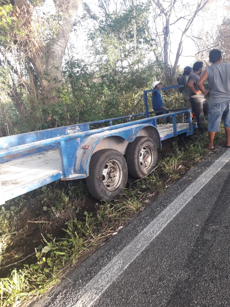 Accidente en la carretera Tizimín Rio lagartos