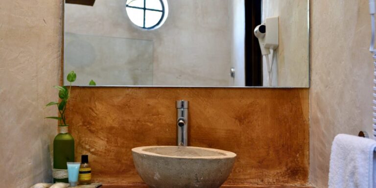 DSC 6282ekbalamfinal2 1200x600 1 768x384