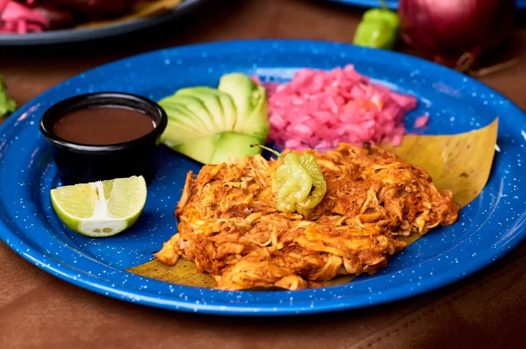 cochinita pibil restaurante las campanas de Valladolid 768x510