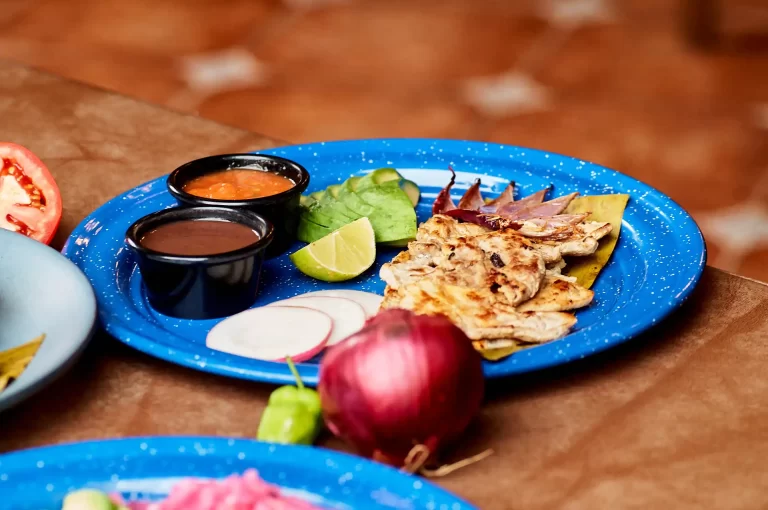 poc chuc restaurante las campanas de Valladolid 768x510