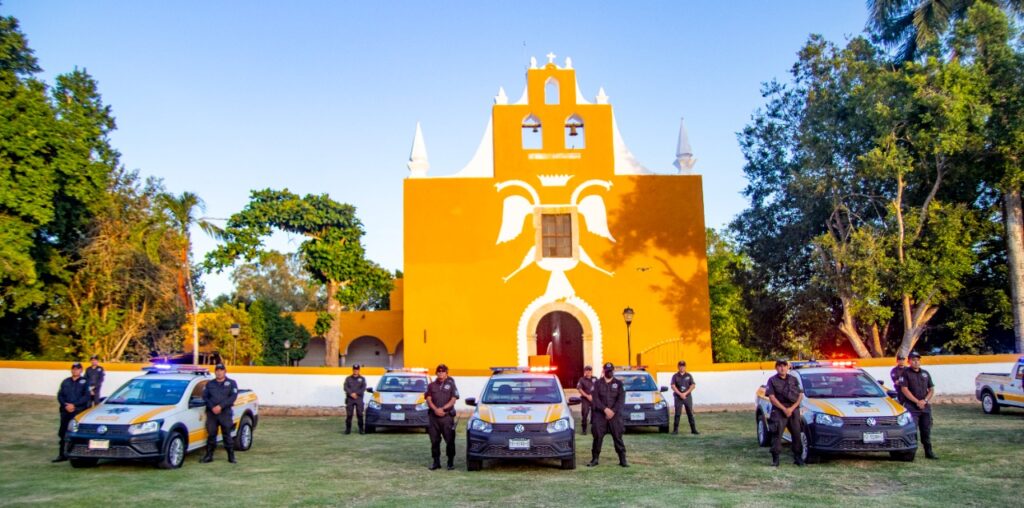 9 unidades policiales para comunidades en Valladolid Yucatán 