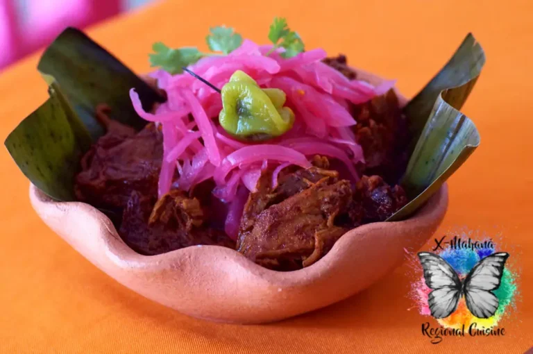 cochinita de almuerzo en restaurante x mahana regional cuisine 768x510