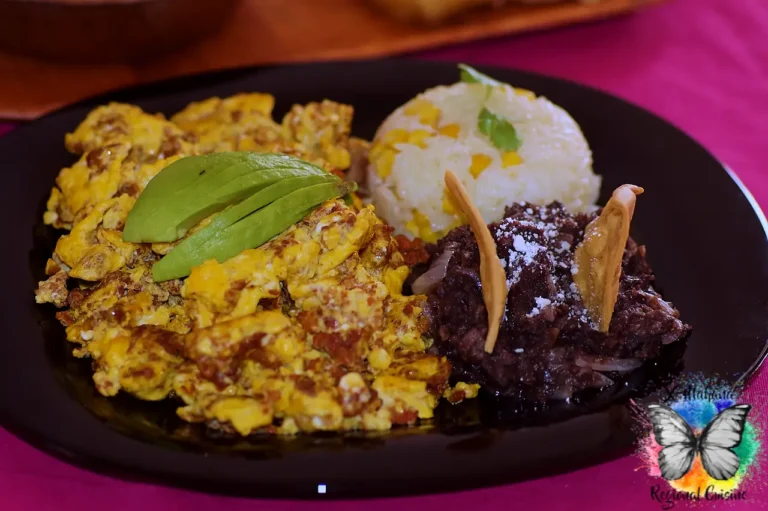 huevo con longaniza x mahana regional cuisine 768x511