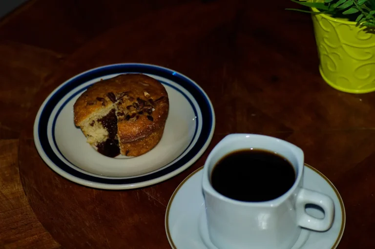 panque con cafe de cafeteria asya directorio Valladolid Magico 768x510