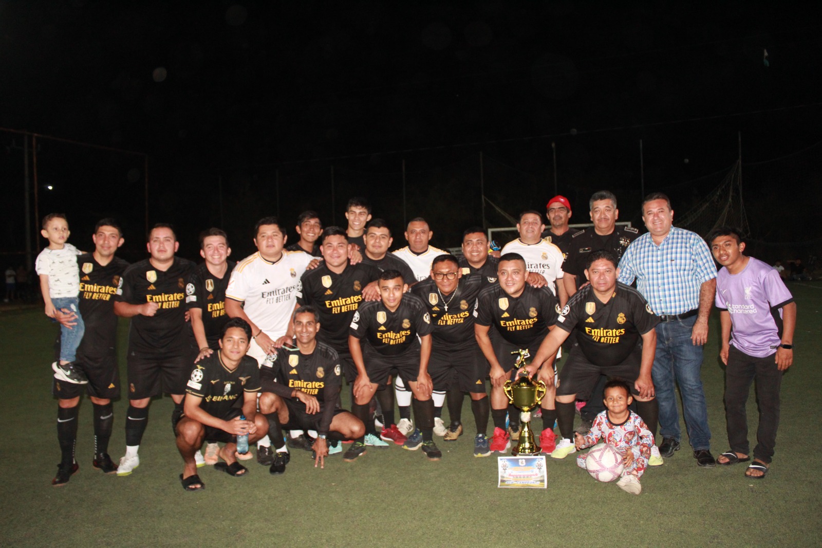 “Taqueros FC” se proclama campeón de la Liga de Fútbol Siete “Inter Empresas y Dependencias